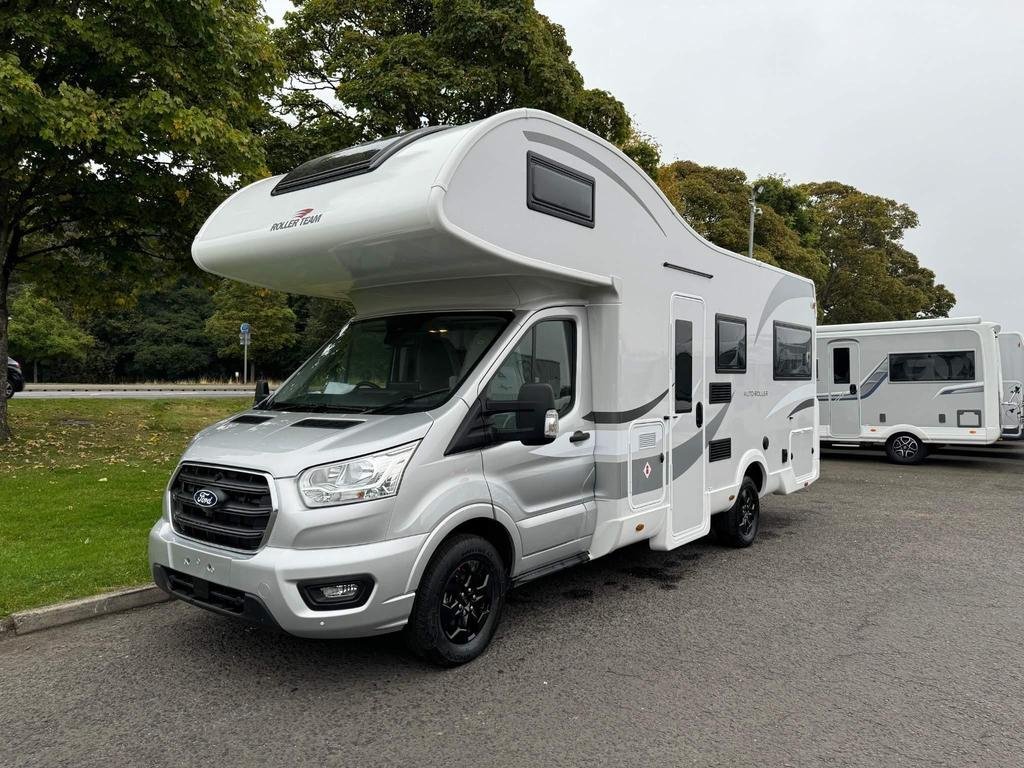 Auto Roller 746 - 6 berth motorhome